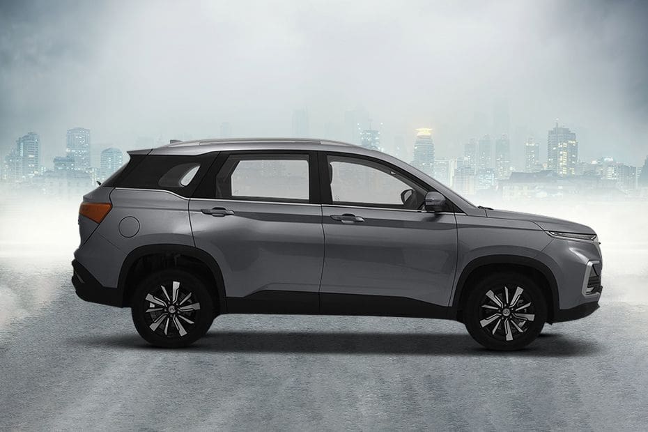 Tampak kanan Wuling Almaz