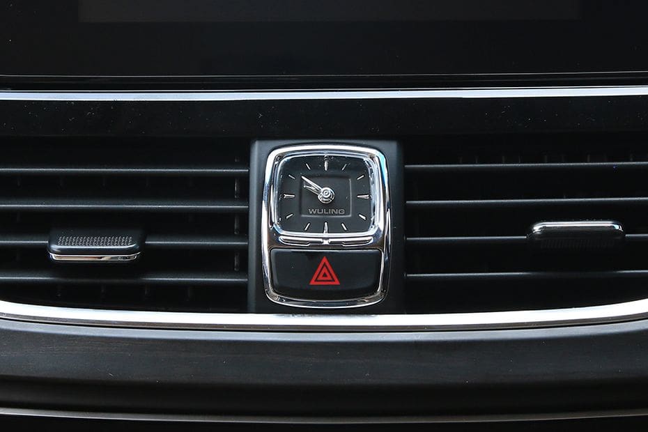 Jam Wuling Cortez